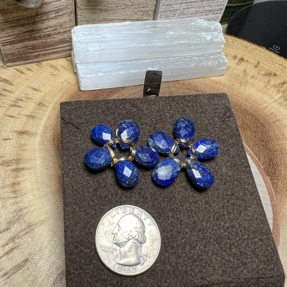 Handmade Lapis Lazuli Flower Earrings 💙💛 - Picture 6 of 8